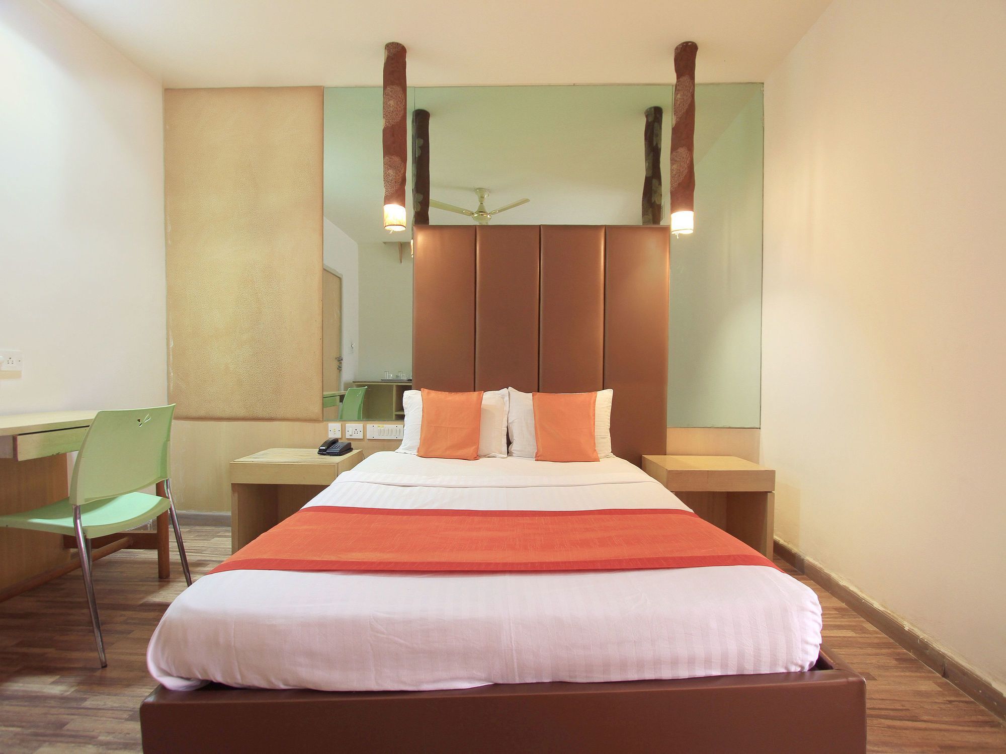 מייזור Purple Inn Boutique Hotel מראה חיצוני תמונה